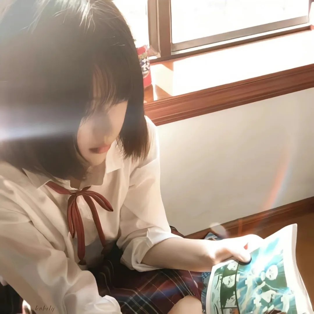 唇彩间谍