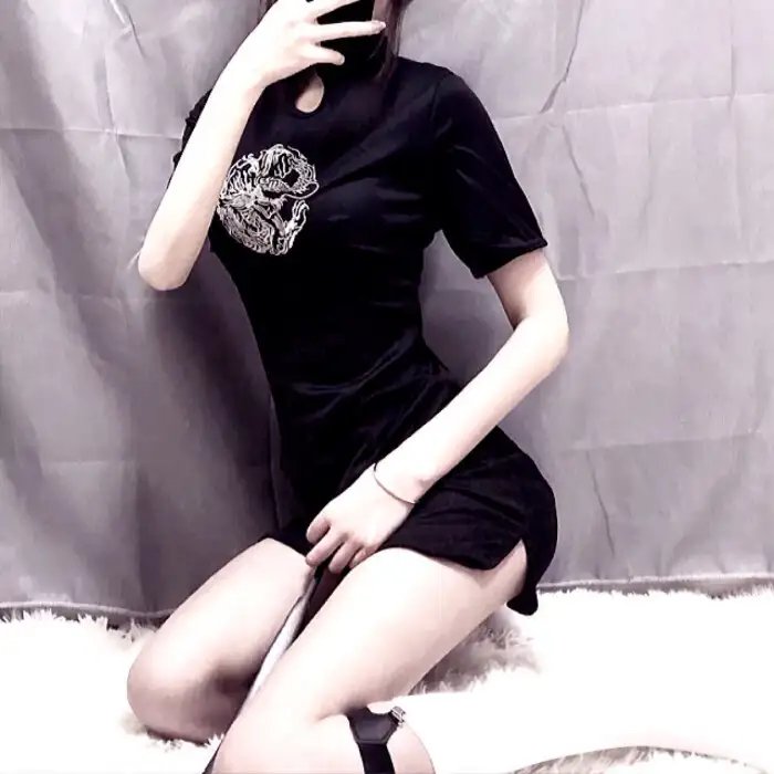 恶犬之下